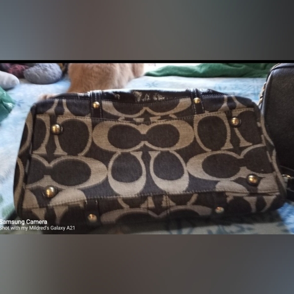Coach handbag - Picture 2 of 3